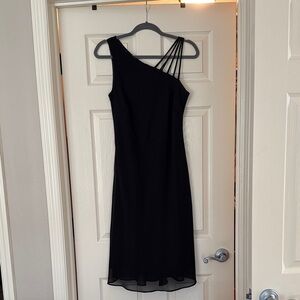 Elegant Black One-Shoulder Dress